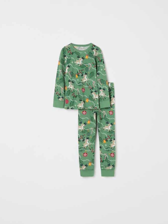 Pyjama joulukuviolla