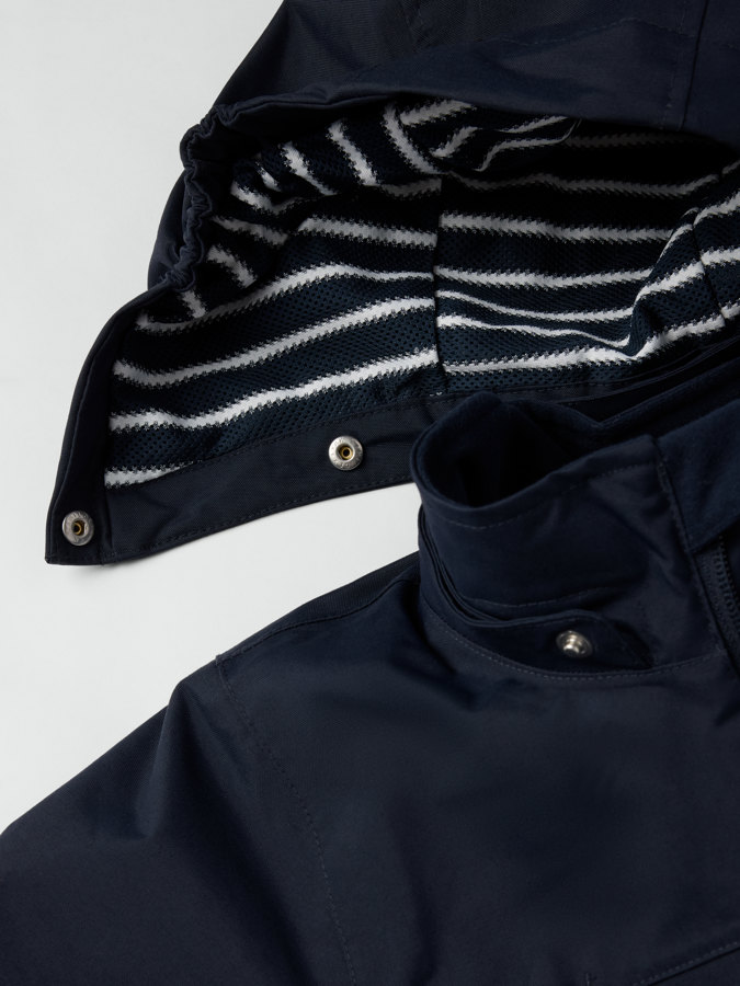 Kuorihaalari vuorilla 2in1 vedenpitävä Kuorihaalari vuorilla 2in1 vedenpitävä