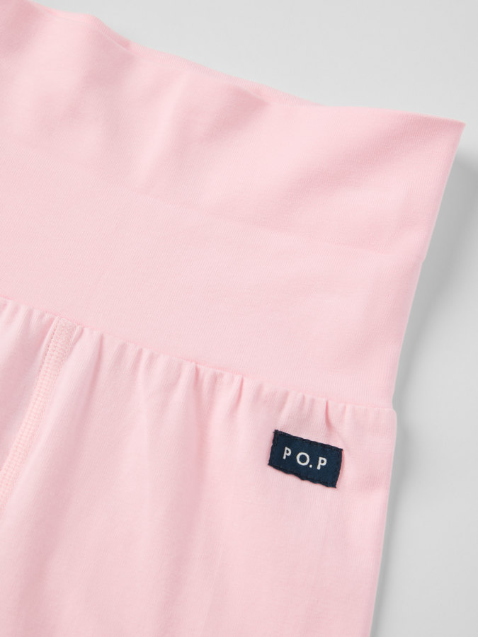 Yksiväriset housut taitettavilla resoreilla Yksiväriset housut taitettavilla resoreilla